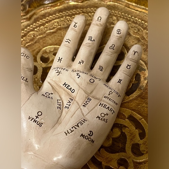 NWT ASHLAND PALMISTRY HAND TABLETOP DECORATION. - Picture 7 of 12